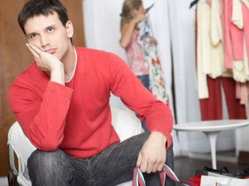 Ngày nào cũng đi mua sắm để chữa lành, người phụ nữ được chồng đưa thẳng tới viện tâm thần