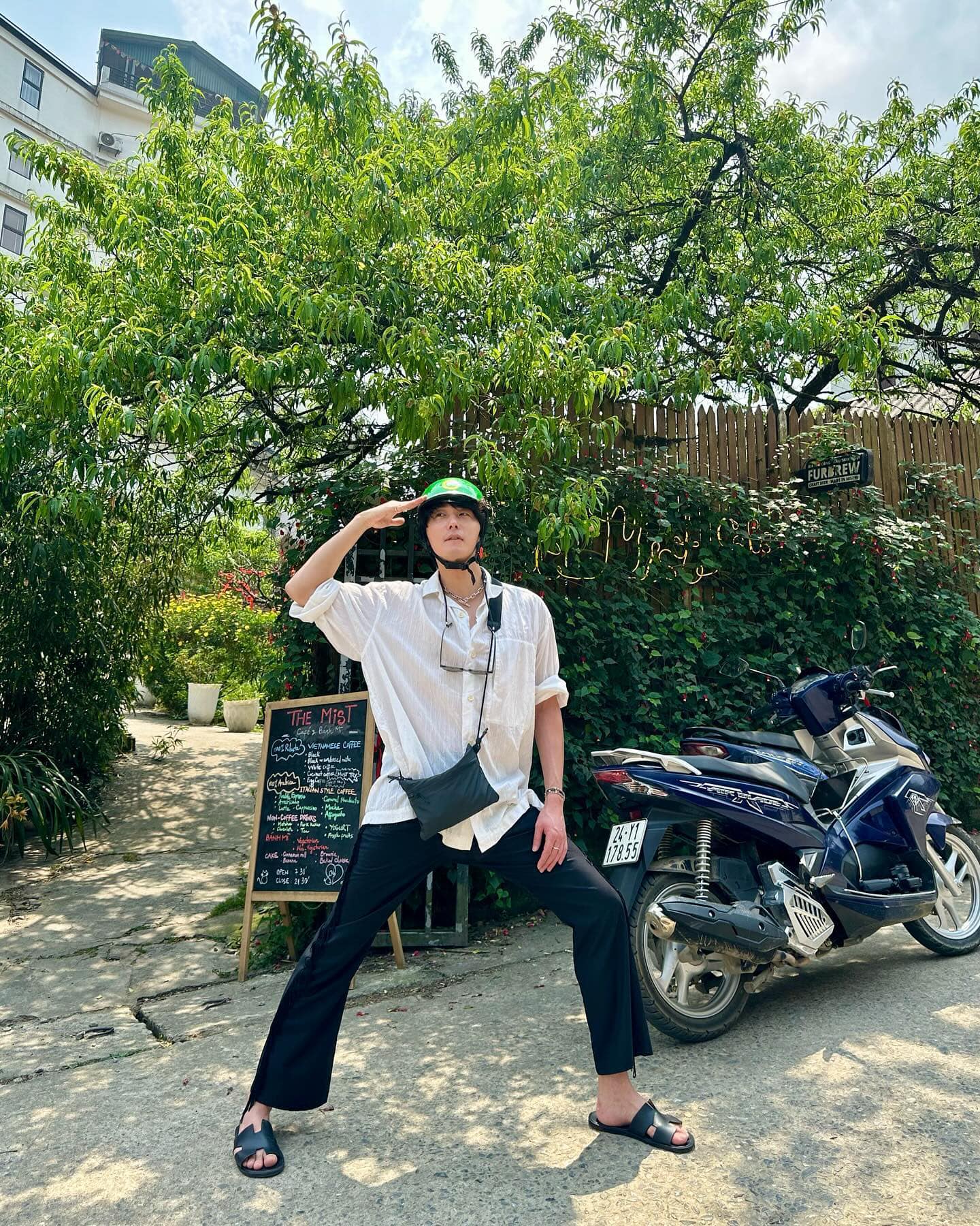 Tài tử amp;#34;Vì sao đưa anh tớiamp;#34; âm thầm sang Việt Nam - 10