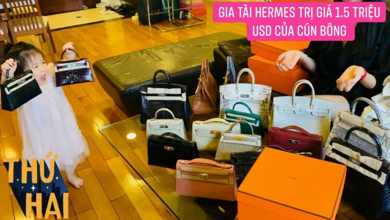 Cô từng khiến cư dân mạng choáng váng khi khoe BST Hermes trị giá 1,5 triệu đô vào nhiều năm về trước. 