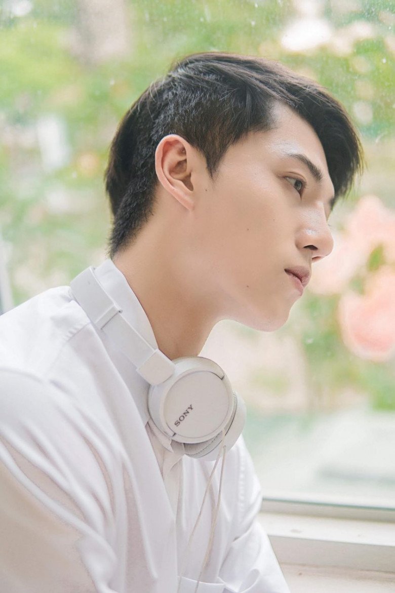 Diện mạo của Harry Lu sau thời gian dài phẫu thuật để phục hồi khuôn mặt sau tai nạn.