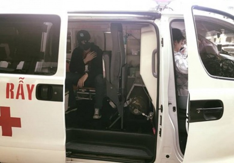 Sáng 1/3/2017, Harry Lu xuất viện và cùng mẹ về quê nhà Đài Loan để điều trị sau vụ tai nạn nghiêm trọng.