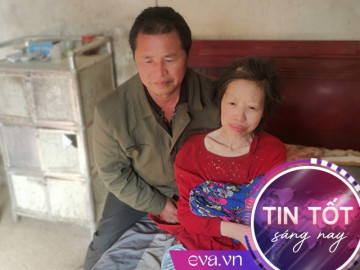 Chồng chăm sóc vợ bại liệt suốt 22 năm, hạnh phúc nói: Chỉ cần có vợ là gia đình trọn vẹn!