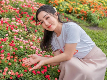 Chuyện ít biết về con gái nuôi ca sĩ Hương Lan: Xinh đẹp, giọng hát ngọt ngào, U40 chưa chồng con