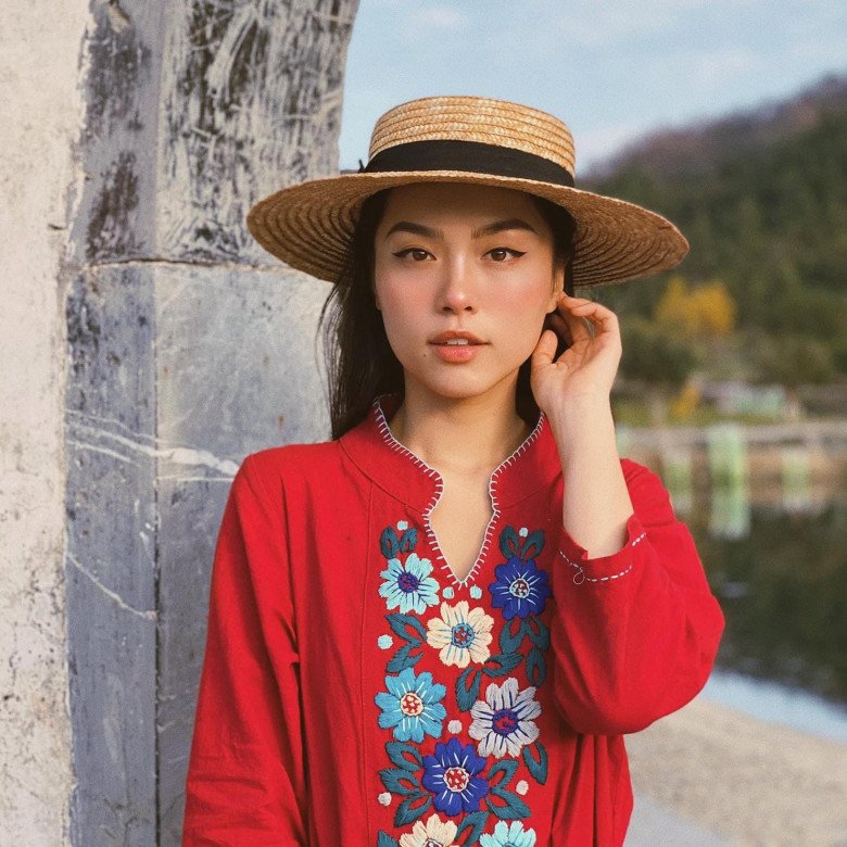 Lê Hà Trúc là một beauty/travel blogger nổi tiếng tại nhận được nhiều sự theo dõi từ cộng đồng mạng Việt Nam với hơn 613k lượt theo dõi trên Instagram. 