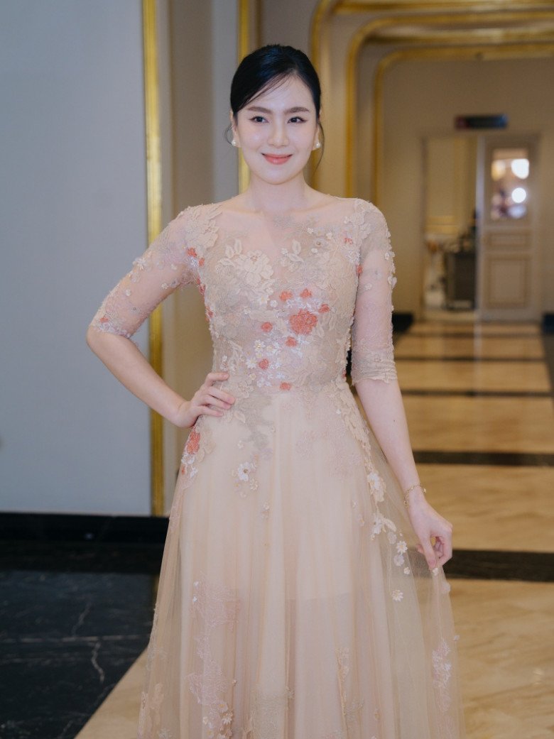 Hiện tại, ngoài công việc MC, Mai Ngọc còn hoạt động với vai trò người mẫu thời trang, đại diện thương hiệu...