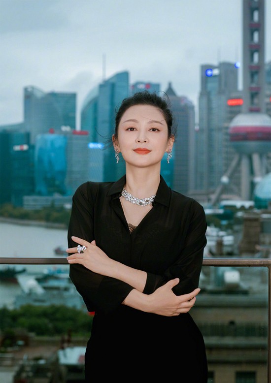 "Người phụ nữ đẹp nhất Trung Quốc" 55 tuổi trẻ như 25, có bí quyết chống già giữ dáng chỉ với 3 chữ - 10