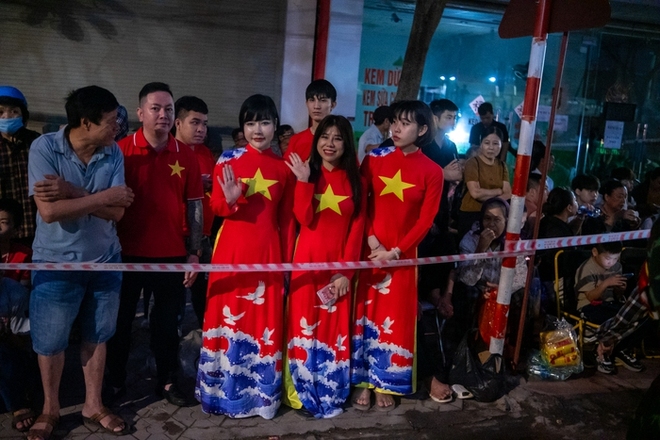 
img src
https://cdn.eva.vn/upload/2-2024/images/2024-05-07/picture-10-1715054005-459-width660height440.jpg
width660