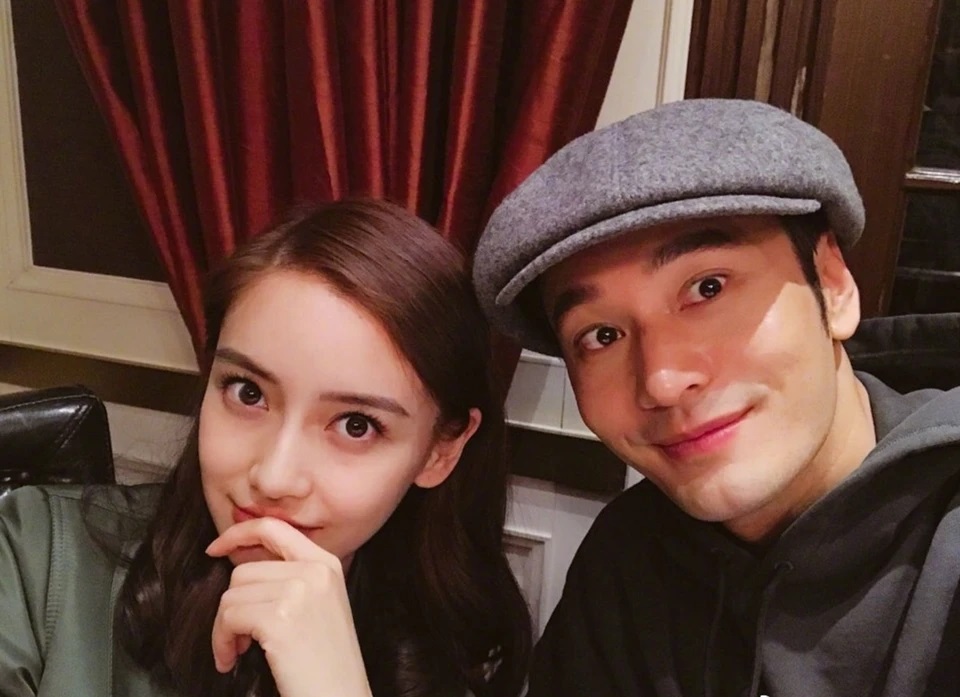 Nhiều nguồn tin nhận định Angelababy liên tục nhờ chồng cũ giúp đỡ.