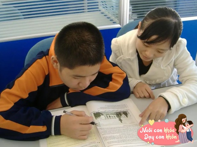 Sự tham gia quá mức của gia sư sẽ khiến trẻ mất dần khả năng học tập độc lập.