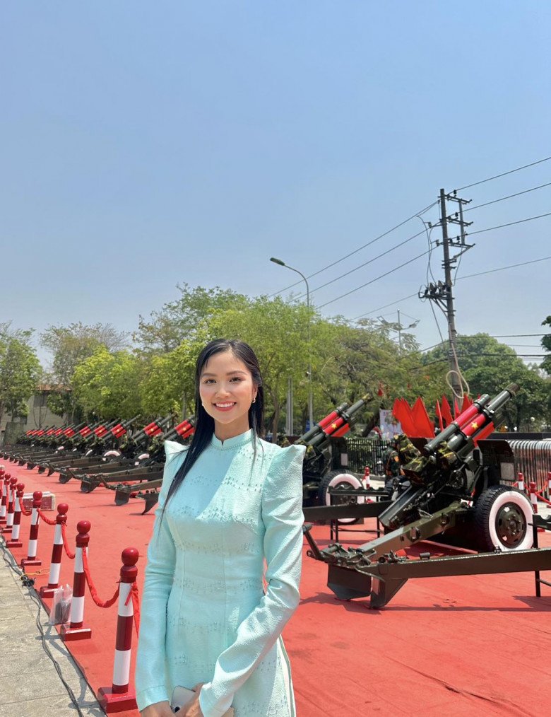 Sao Việt 24h: Hiền Thục xót xa tâm sự với con gái về vụ amp;#34;Mèo Béoamp;#34; nhảy cầu, được ái nữ an ủi - 5