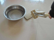 Nhà đẹp - Tại sao sau khi lau nhà lại có mùi tanh? Hóa ra nguyên nhân là đây