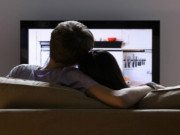 Sức khỏe - Vợ chồng có nên cùng nhau xem phim 18+? Giải đáp của bác sĩ khiến đàn ông mừng thầm