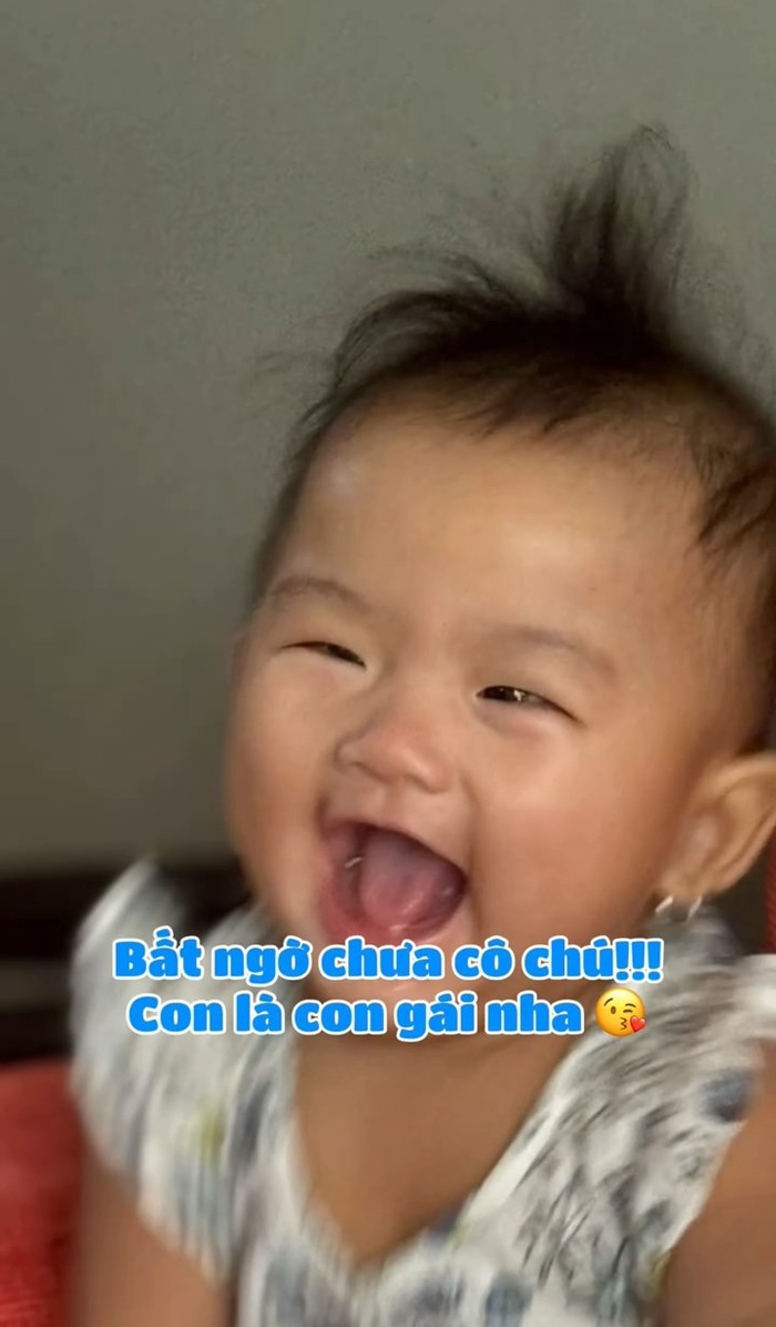 Vẻ ngoài "ngoan xinh yêu" của em bé vừa chào đời 15 phút đã đi đóng phim 300 tỷ của Lý Hải Minh Hà - 3