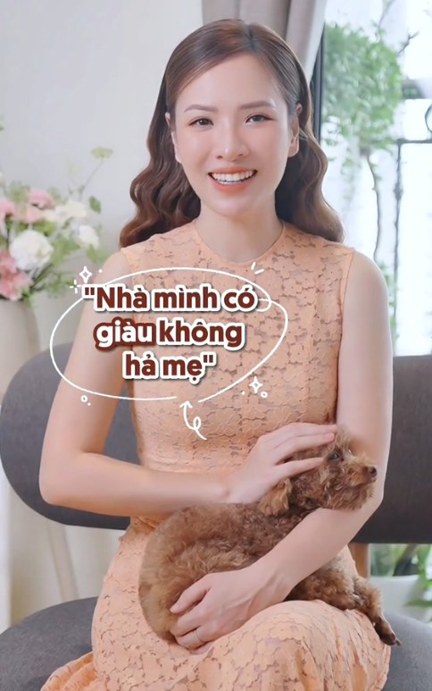 Con hỏi amp;#34;Nhà mình giàu phải không mẹ?amp;#34;, MC Đan Lê trả lời quá thông minh ai cũng khen ngợi - 1