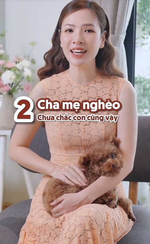 Con hỏi amp;#34;Nhà mình giàu phải không mẹ?amp;#34;, MC Đan Lê trả lời quá thông minh ai cũng khen ngợi - 7