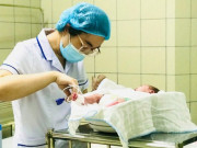 Bà bầu - Hành trình cứu sống mẹ con sản phụ mắc bệnh hiểm nghèo, bé sinh ra chỉ nặng 700 gram