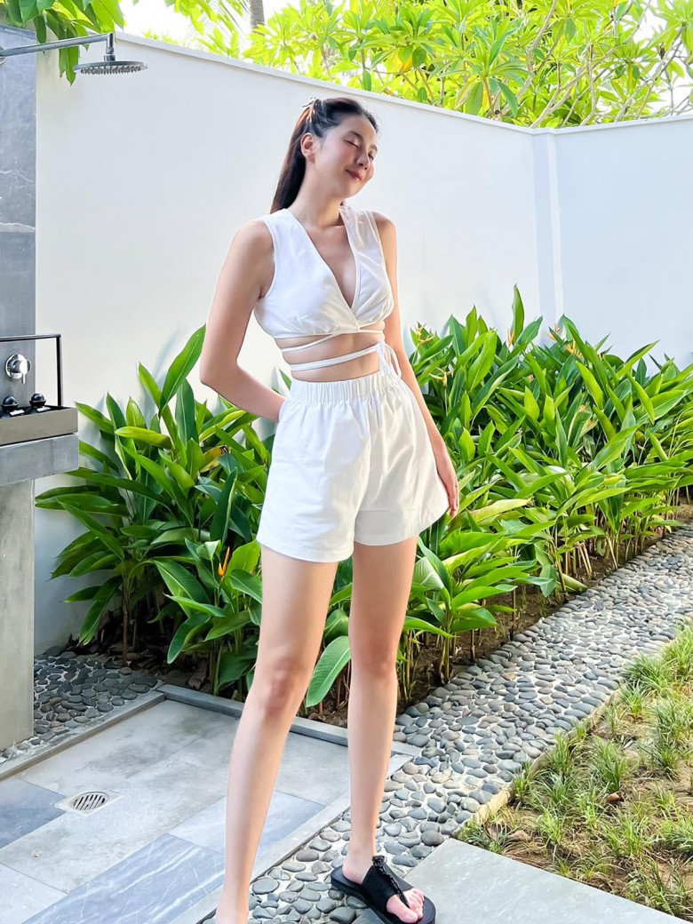 Hậu chia tay chồng, MC Mai Ngọc phơi mặt đi làm cả ngày lễ, nhắn nhủ ai đó là amp;#34;cục vàng của anhamp;#34; - 10