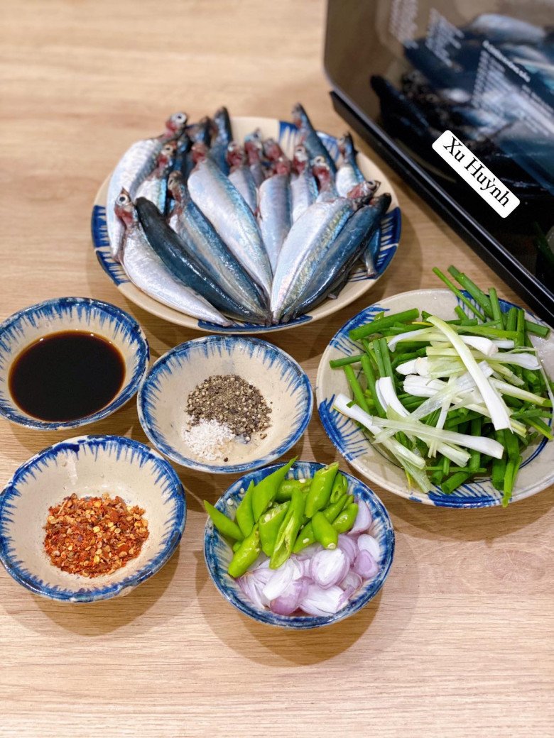 Cách làm cá nục hấp cuốn bánh tráng, rau muống Đà Nẵng vừa dễ thực hiện lại cực ngon mát, dễ ăn cho mùa hè - 2