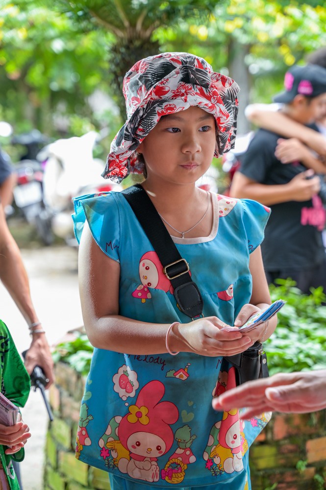 Cherry từng sẵn sàng đóng vai cô bé nghèo bán vé số và ngoại hình không giống ngoài đời.