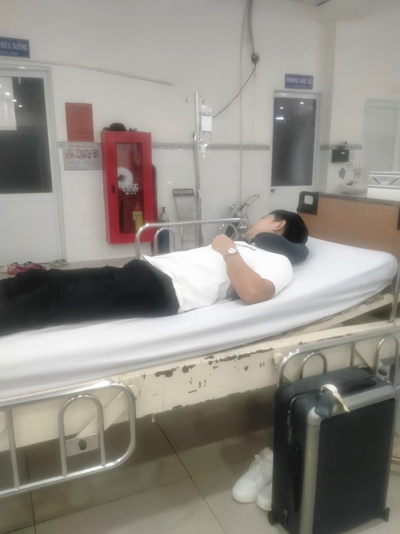 Sao Việt 24h: MC Cát Tường tiết lộ mẹ bệnh nhưng amp;#34;bướngamp;#34;, Ốc Thanh Vân ở trời Tây nhớ mẹ đẻ và mẹ chồng - 17