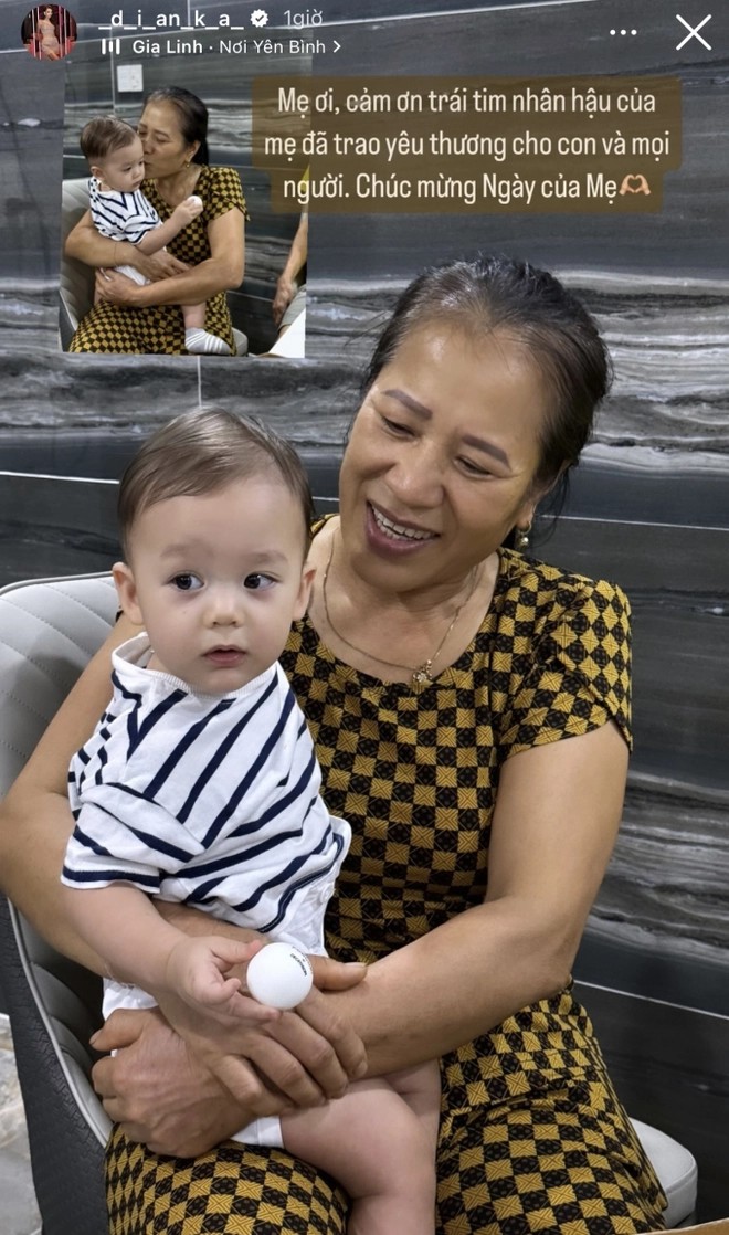 Gây chú ý hơn cả là Dianka - vợ mẫu Tây của thủ môn Bùi Tiến Dũng đã chúc mẹ chồng những điều ngọt ngào. Nàng WAG viết lên trang cá nhân bằng tiếng Việt: Mẹ ơi, cảm ơn trái tim nhân hậu của mẹ đã trao yêu thương cho con và mọi người . Có thể thấy cô nàng sinh năm 2000 rất tình cảm và có mối quan hệ rất tốt với mẹ chồng dù có rào cản về ngôn ngữ.