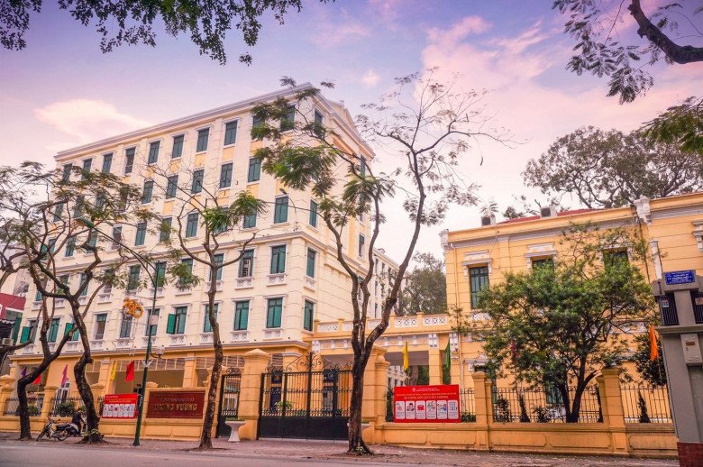 5 ngôi trường hơn 100 tuổi ở Hà Nội: Chất lượng giáo dục luôn dẫn đầu, có trường là amp;#34;cái nôiamp;#34; của nhiều Hoa hậu - 14