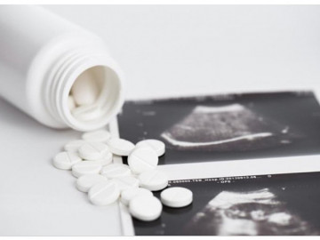 Suýt chết do tự phá thai tại nhà