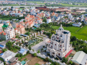 Tin tức - Ngôi làng tỷ phú nức tiếng tại Nam Định: Toàn dinh thự, lâu đài và tàu trăm tỷ xuôi ngược khắp muôn nơi