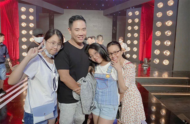 Cẩm Ly về chung nhà với nhạc sĩ Minh Vy, được anh giúp đỡ nhiều trên con đường nghệ thuật. 