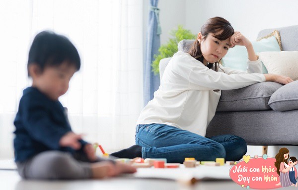 Trẻ hiếu động đôi khi khiến bố mẹ lo lắng.