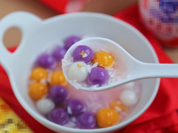 Cách nấu chè khoai bí đỏ mềm dẻo, ngọt ngon thanh mát để giải khát ngày hè