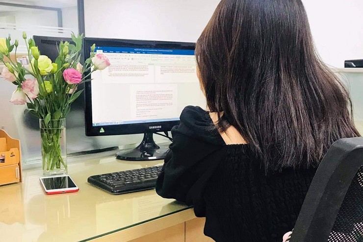 Để có thu nhập đạt 100 triệu một tháng, nhiều bạn trẻ phải làm 4 công việc cùng lúc