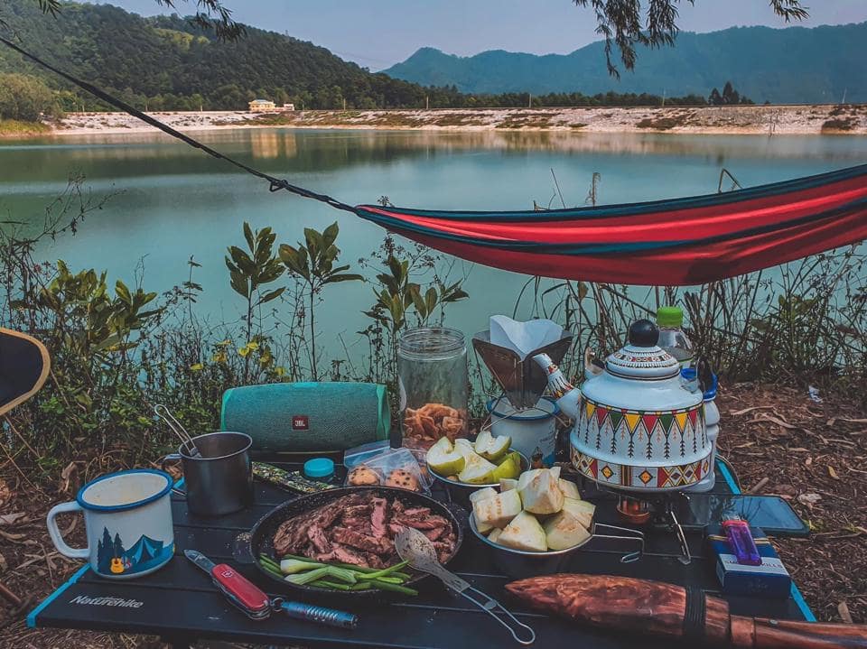 Exploring Hàm Lợn Mountain