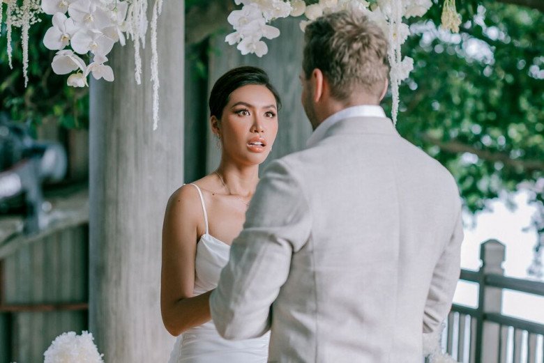 Phản ứng sượng của Minh Tú khi nhận ra kế hoạch cầu hôn.