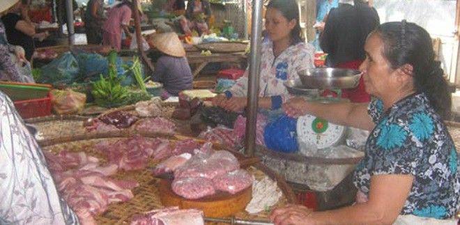 Sau khi trúng số, vợ chồng chị Phương trân trọng khoản tiền đó, chi tiêu hợp lý và làm từ thiện cho những người còn khó khăn ở trong làng, trong xã