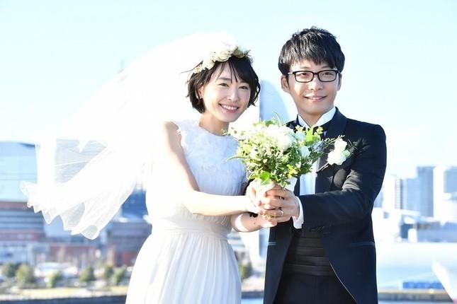Aragaki Yui và Hoshino Gen kết hôn vào năm 2021.