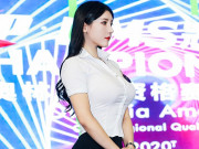 Làm đẹp - Nhan sắc nữ giám khảo hình thể, chân dài dáng chuẩn da trắng không khác gì hoa hậu