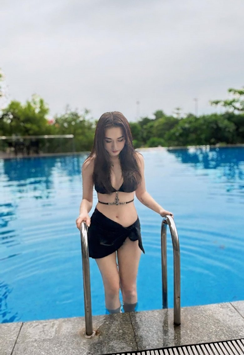 Nhan sắc cuốn hút của hotgirl dân tộc Thái - vợ amp;#34;tay giang hồamp;#34; nức tiếng VTV: Eo thon, chân dài miên man - 1