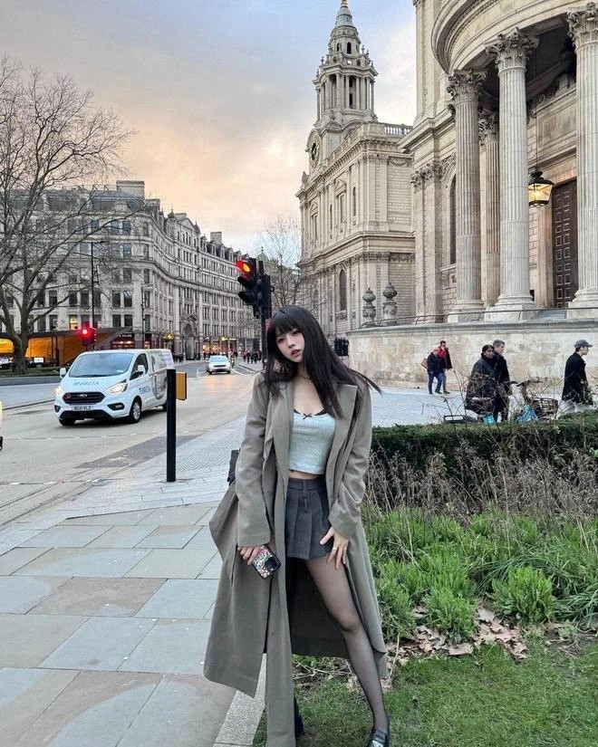 Cuộc sống hiện tại của con gái Uông Phong khi bố chuẩn bị lấy vợ lần 5 - 5