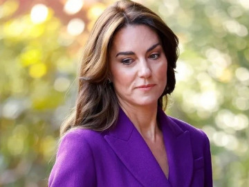 Vì sao Công nương Kate Middleton chưa dám trở lại với nhiệm vụ Hoàng gia?