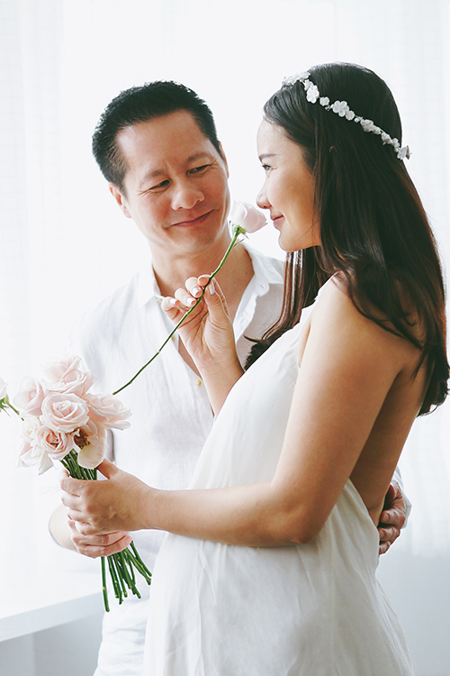 Đại gia Đức An dành nhiều thời gian để chăm sóc vợ khi mang thai.