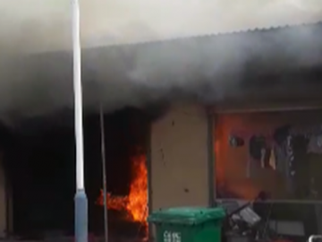 Cháy quán cơm kiêm nhà trọ, 2 con nữ chủ quán thương vong