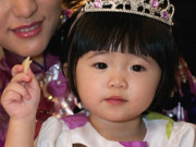 Yêu con - Á hậu Việt có 3 biệt thự ở Mỹ đặt tên cho con gái vừa hay vừa ý nghĩa, cô bé giờ 13 tuổi y như tên gọi