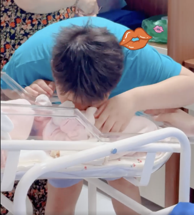 Bé Be chờ đợi ngày gặp em từ rất lâu rồi.