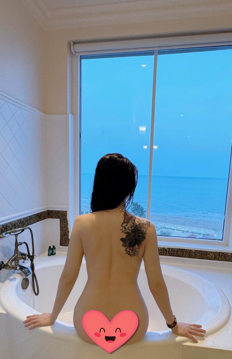 Sao Việt 24h: Vợ Đức Tiến òa khóc khi biết chi phí tang lễ của chồng, tiết lộ lên tới gần 2 tỷ đồng - 11