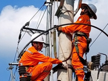 Lần đầu tiên trong lịch sử, tiêu thụ điện vượt 1 tỷ kWh/ngày