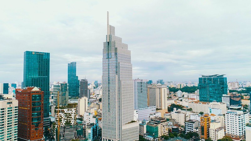Tòa nhà Vietcombank Tower với chiều cao 206m, bao gồm 40 tầng (4 tầng hầm) tọa lạc tại số 5 công trường Mê Linh, Bến Thành, Quận 1, TP.HCM.

