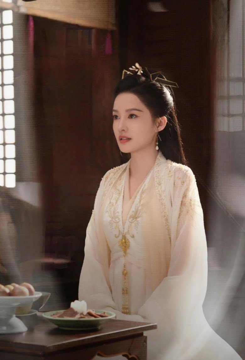 Giải mã Khánh Dư Niên 2: Bộ phim khiến 18 triệu người chờ xem vì nam chính diễn xuất amp;#34;phong thầnamp;#34; - 8