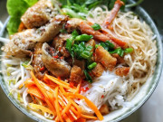 Bếp Eva - Cách làm bún chả giò giòn rụm, thơm ngon khó cưỡng của người miền Nam thay bữa cơm ngày hè