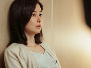 Nữ nhân viên ngân hàng phát hiện ung thư giai đoạn cuối ở tuổi 37: Có 2 dấu hiệu rõ nhưng đã bỏ qua